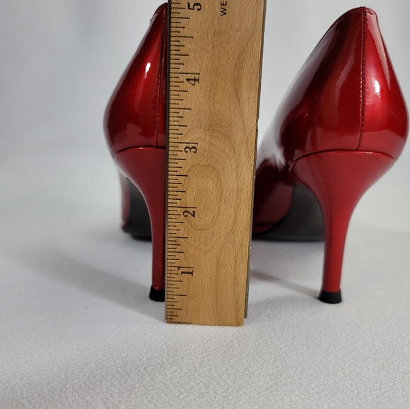 Stuart Weitzman Muse Red Quasar Heels Sz 7 N - Picture 9 of 16